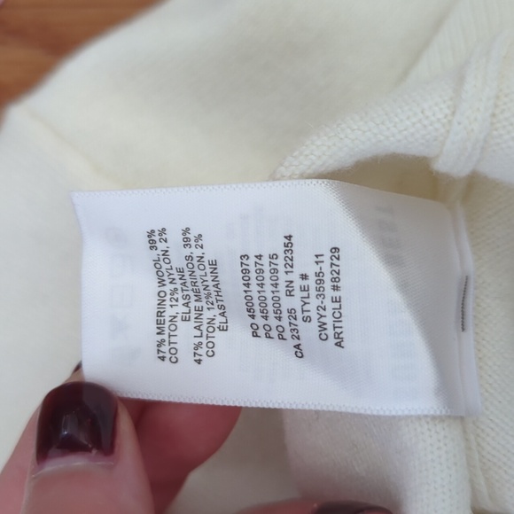 Sunday Best Dash Sweater - Picture 5 of 5